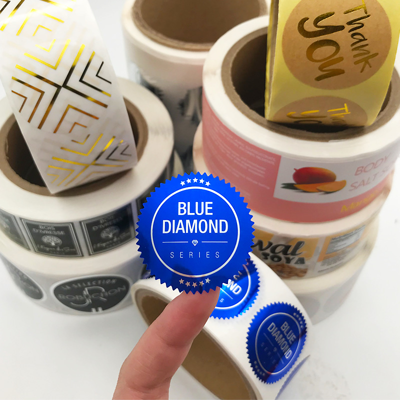 Klebeetikett aus beschichtetem Papier